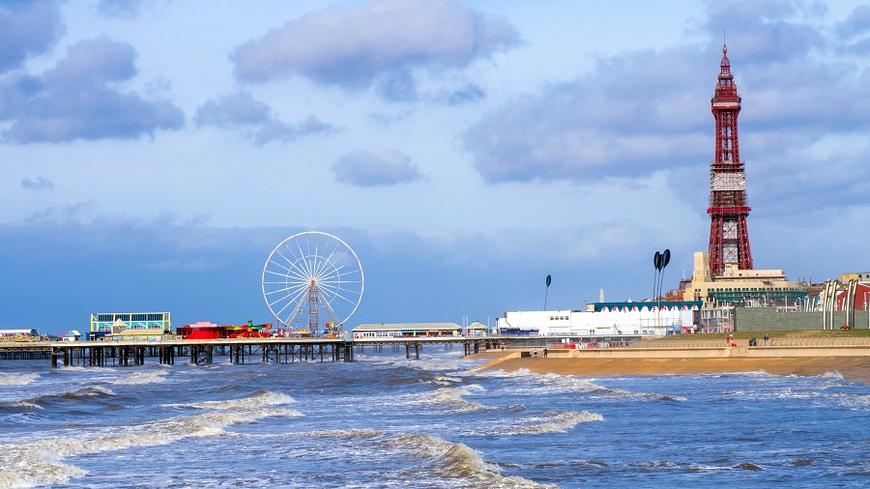 Air Con Blackpool | Blackpool under blue skies